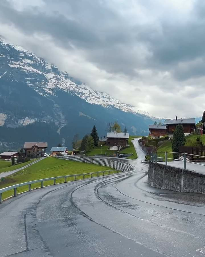 Rutalulp's tweet image. A lovely day spent looking at this beautiful scenery, it is the best way to recharge and feel good today ✨🍃🔋.