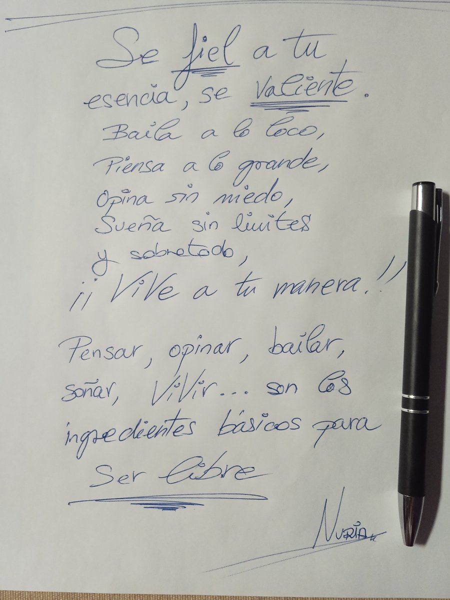 Cuando escribo , me siento GENIAL✒️