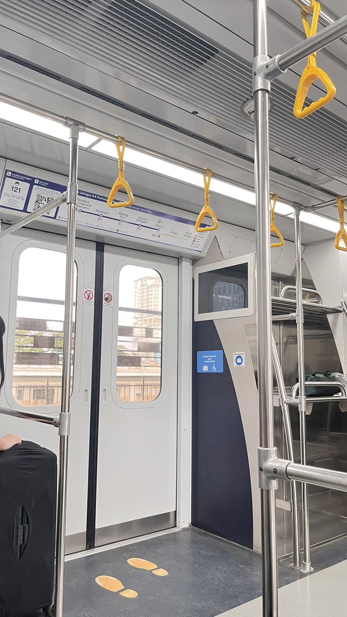 utiloves's tweet image. libur tlah selesai NOOOOOOOOOO 😭 anjg pukimak bujang ☺️