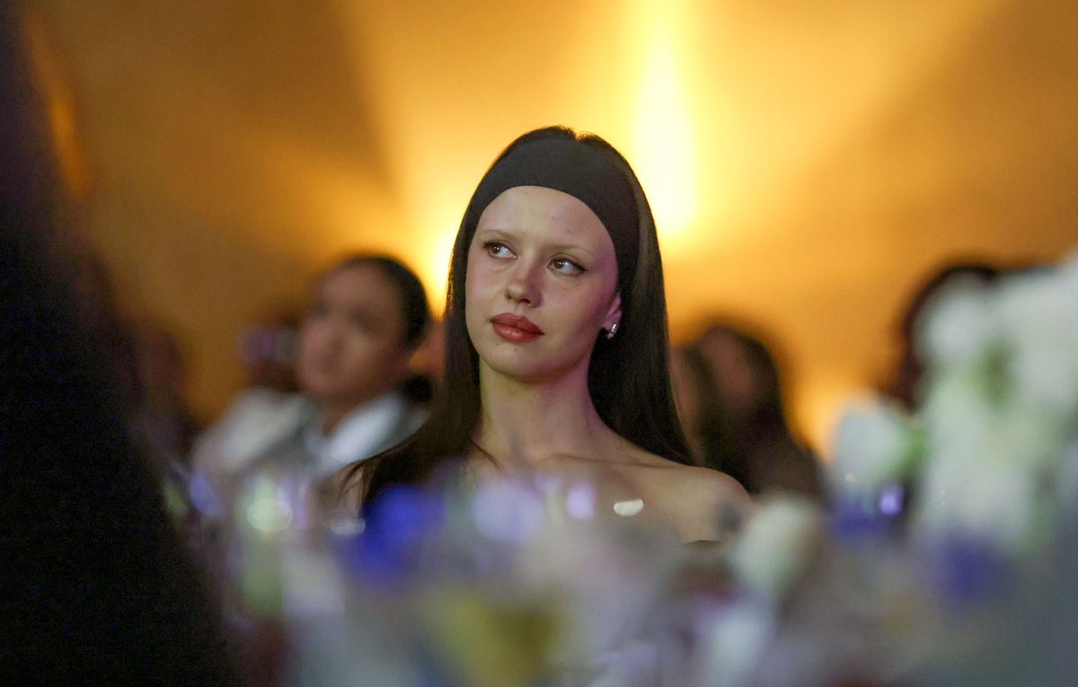 Mia Goth Updates (@miagothupdate) on Twitter photo 