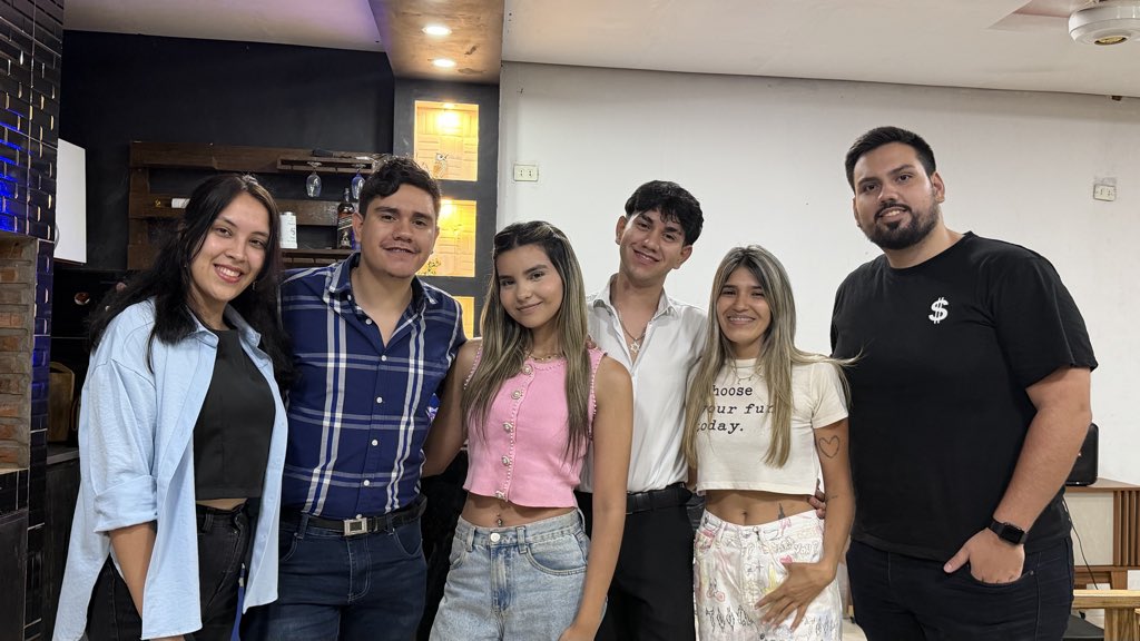 DionisioAmarill's tweet photo. Juventud preparada y competente Econ. Jonathan Intendente de Lambaré
Lorenzo Mendieta Concejal
Lista 💯 apuesta por la Juventud !!! https://t.co/V2fxJ7ragS