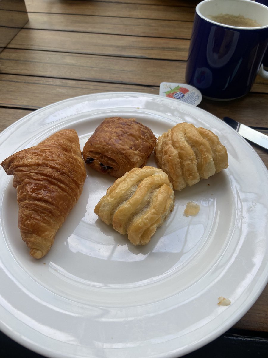 wuftyruffruff's tweet image. Enjoying a bit of Mads for brekky #flakydanishpastry