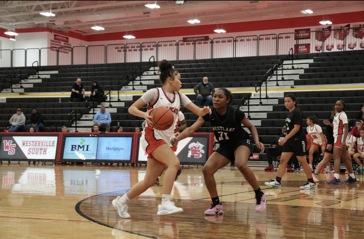 WSladycats's tweet image. WILDCATS FOR THE WIN‼️‼️ 55-10 over Westland #ConferencePlay 

#Traditionstartshere 🐾🐾#oneteamonefamily 🏀❤️🐾