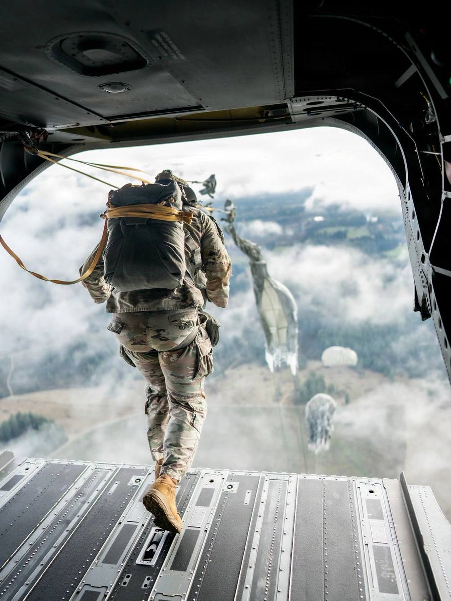 GoArmySOF's tweet image. Jump into the weekend by doing the extra work. U.S. Green Berets assigned to 1st Special Forces Group (ABN), jump from a CH-47 Chinook helicopter during an airborne operation at JBLM, Washington
GOARMYSOF.ARMY.MIL

GO BEYOND 📲 Text 𝗦𝗢𝗥𝗕 to 𝟰𝟲𝟮-𝟳𝟲