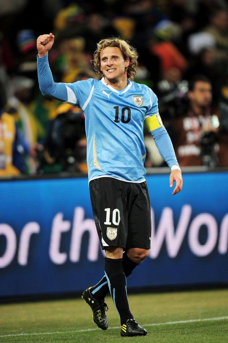 ValentinaRoossi's tweet image. Forlán con la celeste de nuevo: 

🥲🩵