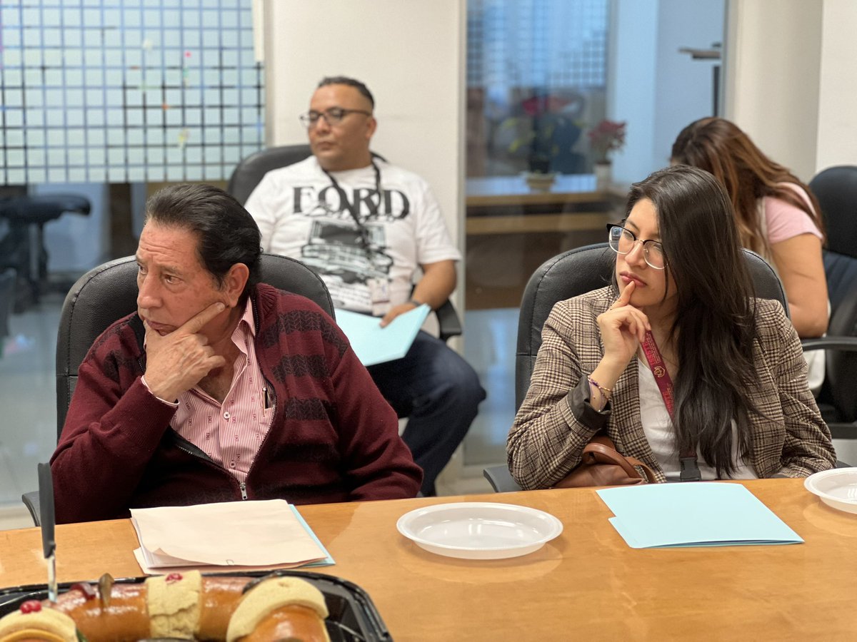 📌 Con liderazgo y visión de transformación, el Subdelegado Alejandro López se reunió con áreas clave de la Zona Norte para trazar un 2026 más eficiente y humano.  

#ISSSTEZonaNorte #TratoDigno #TransformaciónISSSTE