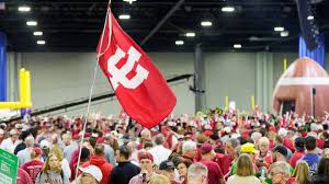 zushef64's tweet photo. Just in 🚨 Peach Bowl is an Indiana fan takeover: 'Bloomington must be deserted'.... 
see more: https://t.co/y0RM94m2dq

#IndianaFootball #football #Indiana #FootballNews https://t.co/Ff77brVXMC