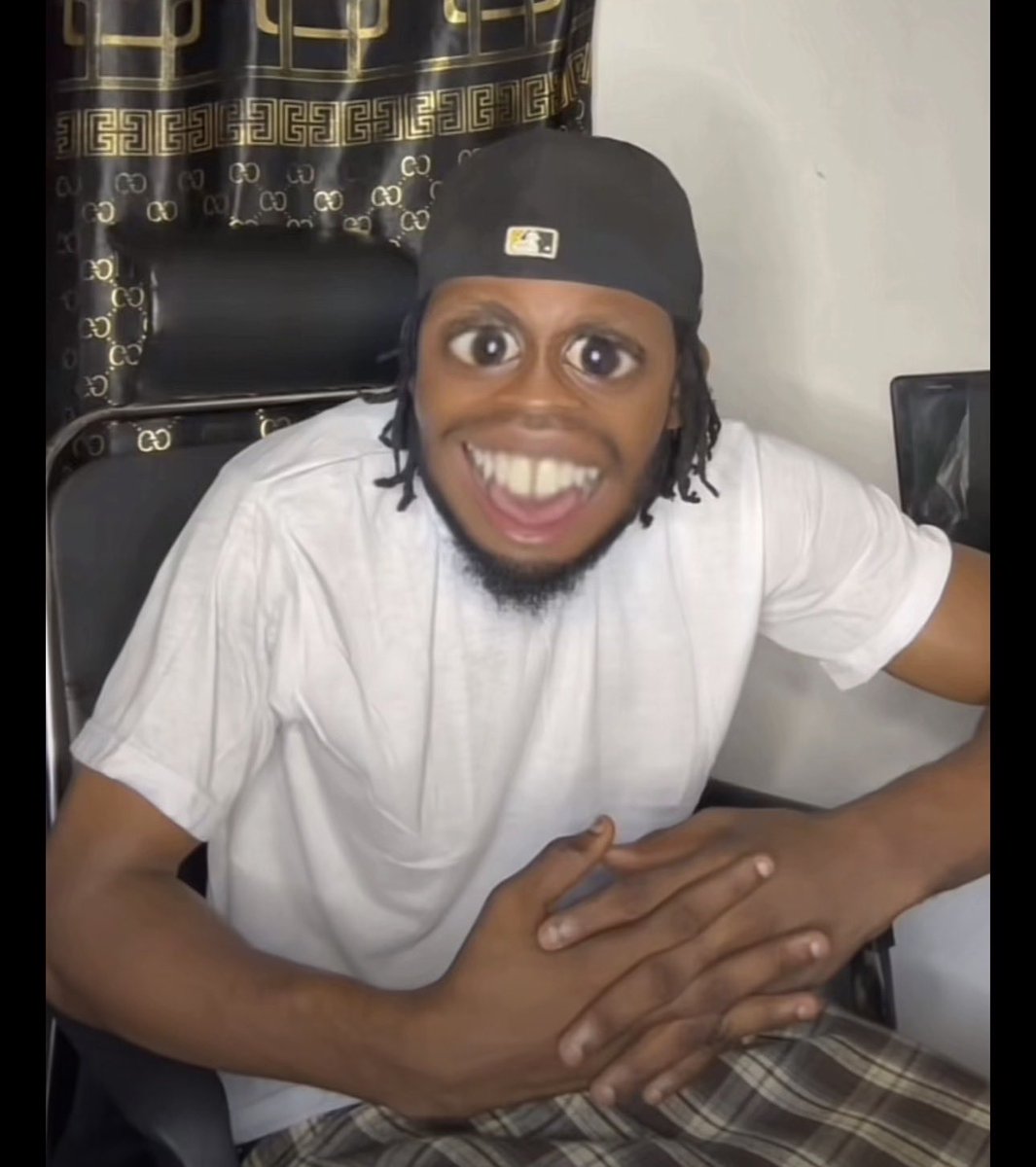 Theangleside's tweet image. 