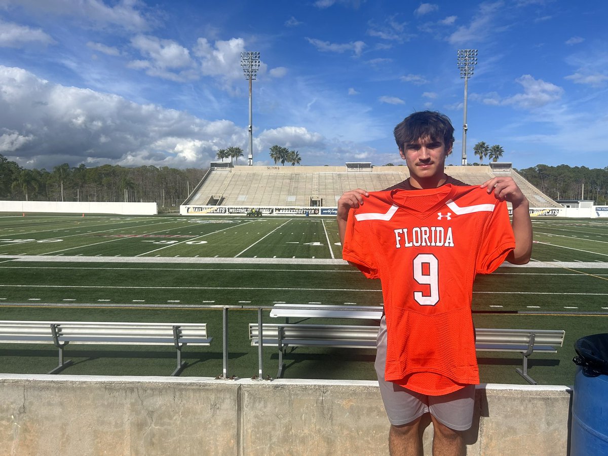 BigJohnjackson_'s tweet photo. Here are some clips from today’s practice for the @GAvsFLShowcase
Can’t wait for practice tomorrow! #FloridaTeam #FloridaWin
@SeanEperjesi @OreyFerrell
@PFitzB @BCUGridiron
@PascoCountyFB @SuncoastPreps
@One11Recruiting @recruit__X
@PrepRedzoneFL @RivalsHS https://t.co/VlncAUJpbF