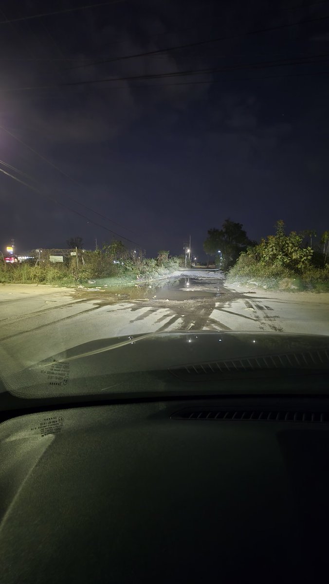 AnalhyF's tweet image. De nuevo comienza a generarse laguna de aguas negras jilguero sur y coyula necesitamos apoyo antes de que sea imposible pasar y sea un nuevo foco de infección @SeguridadTon @siapagdl @Trafico_ZMG @gobierno_tonala @juncalssolano @tonaladehoy @nmasguadalajara