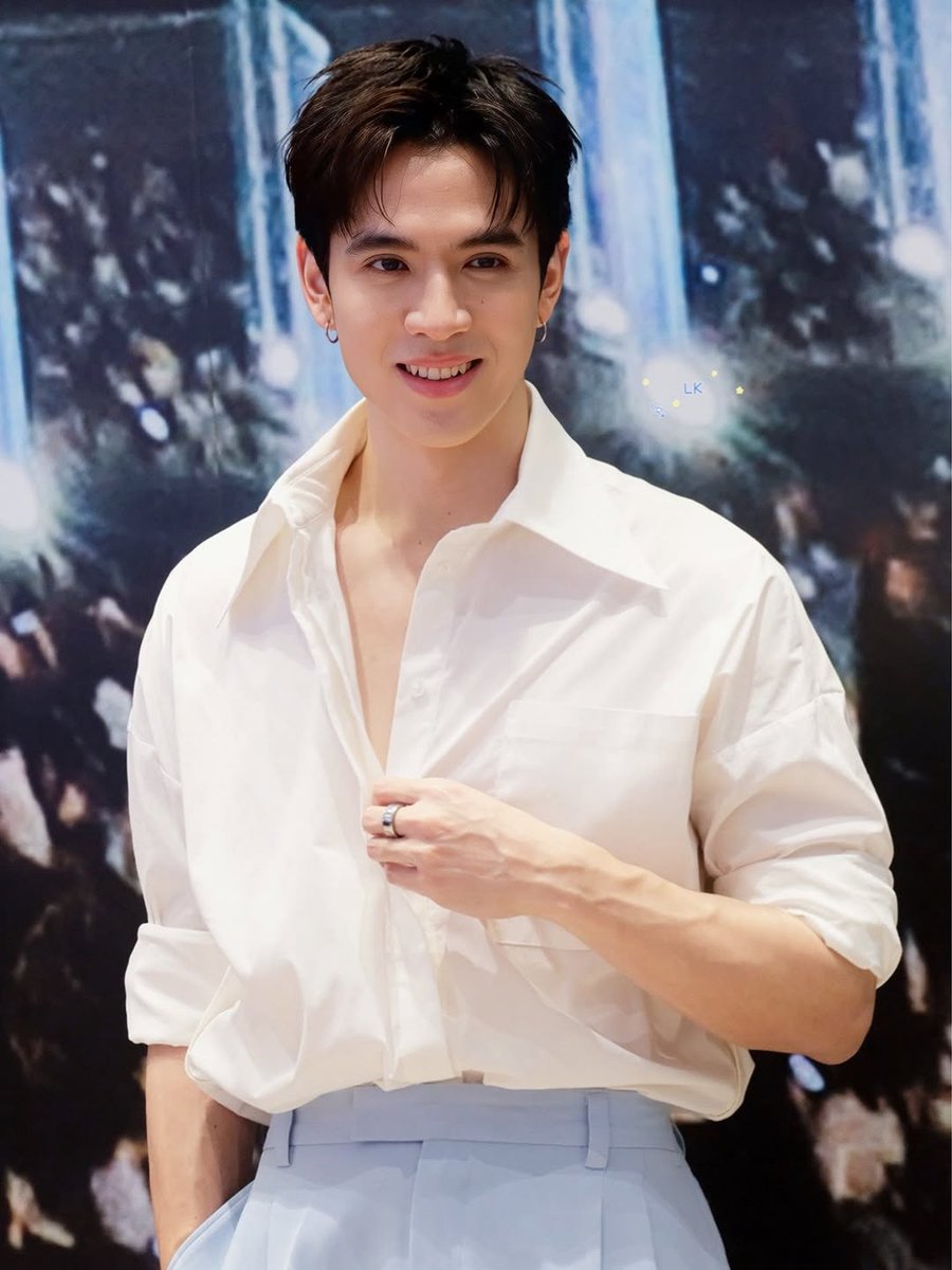 FilmtnpStudio's tweet image. Happy smile 🥰😊

#filmthanapat 
#ฟิล์มธนภัทร