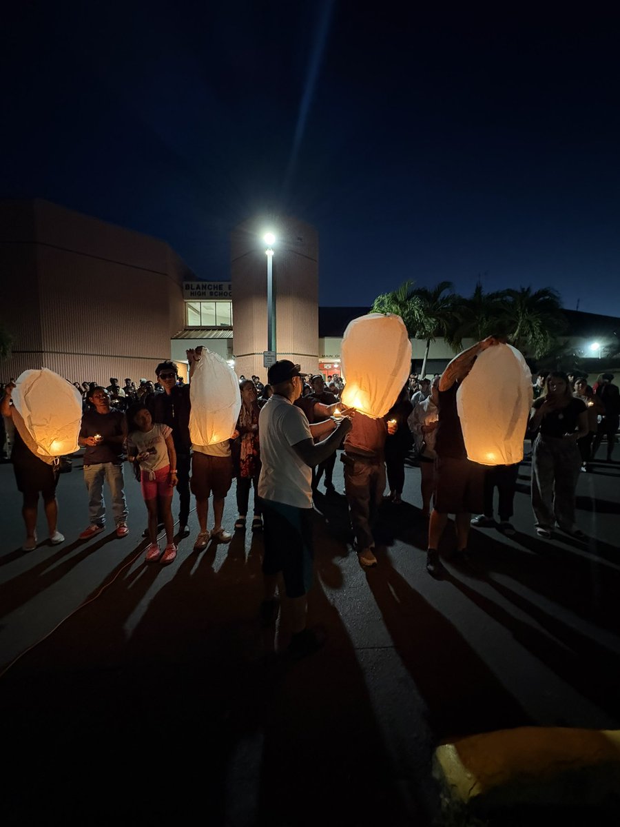 blanche_ely's tweet image. We celebrated the precious souls we lost with a candlelight vigil and lantern release. They will never be forgotten. They will FOREVER be a part of our Tiger family. 

💚🙏🧡🙏🐅🙏🐅🙏