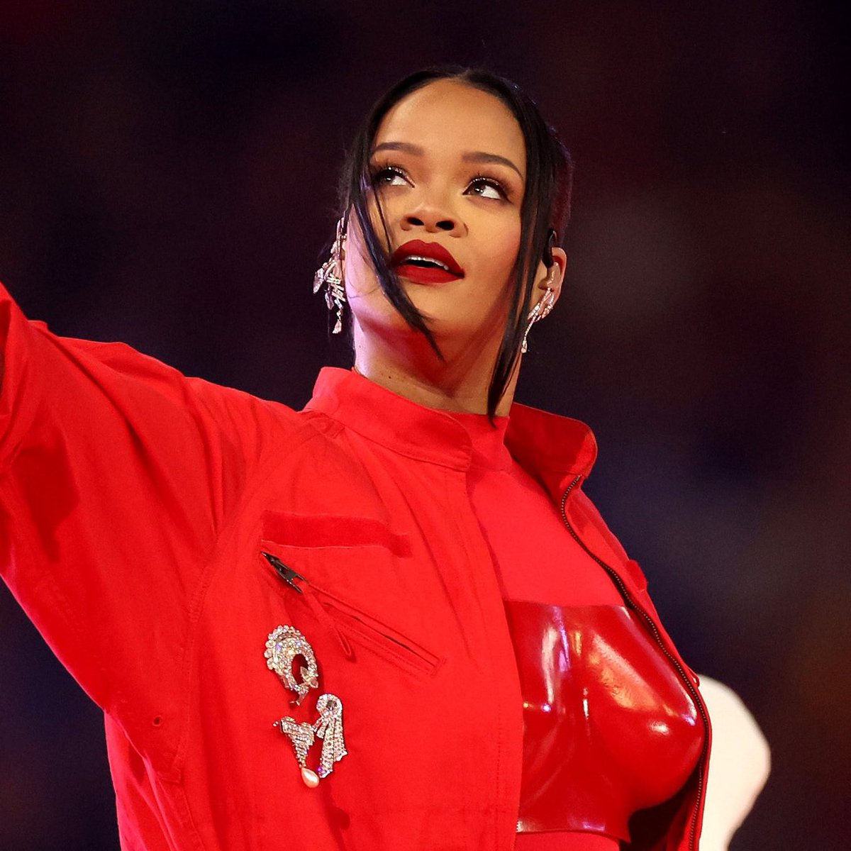updatecharts's tweet image. 🚨 Rihanna RECUSOU proposta para se apresentar em Copacabana, afirma seu advogado.