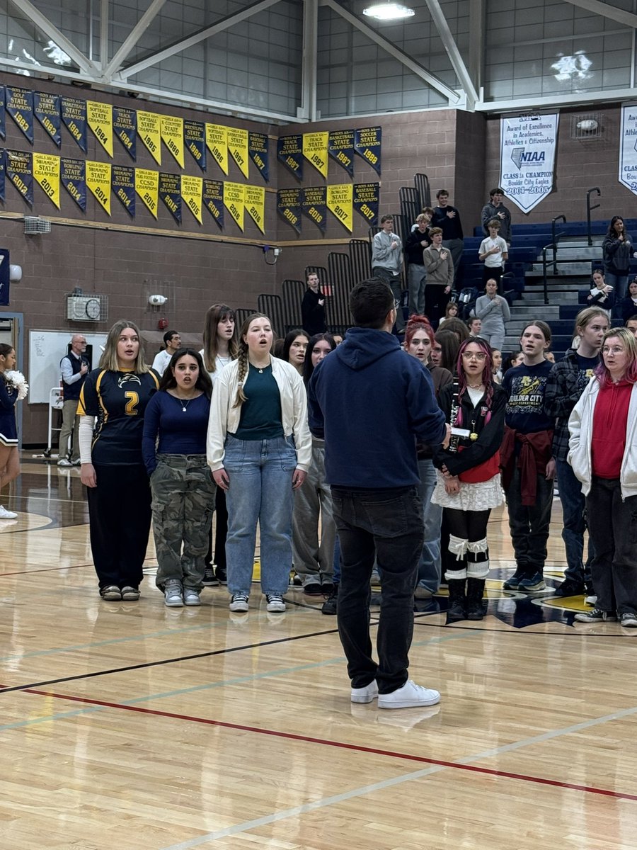 Choir 🎶🇺🇸
So proud of our choir for a beautiful performance of the National Anthem at tonight’s basketball game. A powerful moment that set the tone and showcased their talent and professionalism. 👏🦅
#bchs41 #EaglePride #BCHSChoir