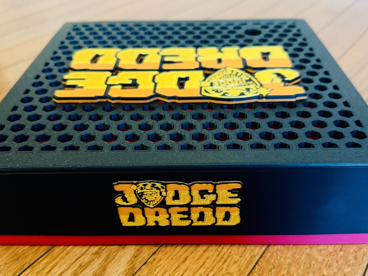 Judge Dredd Arcade PCB case complete.  Big thanks to <a href="/Nikstalgia82/">Nick Madsen</a> for the board.