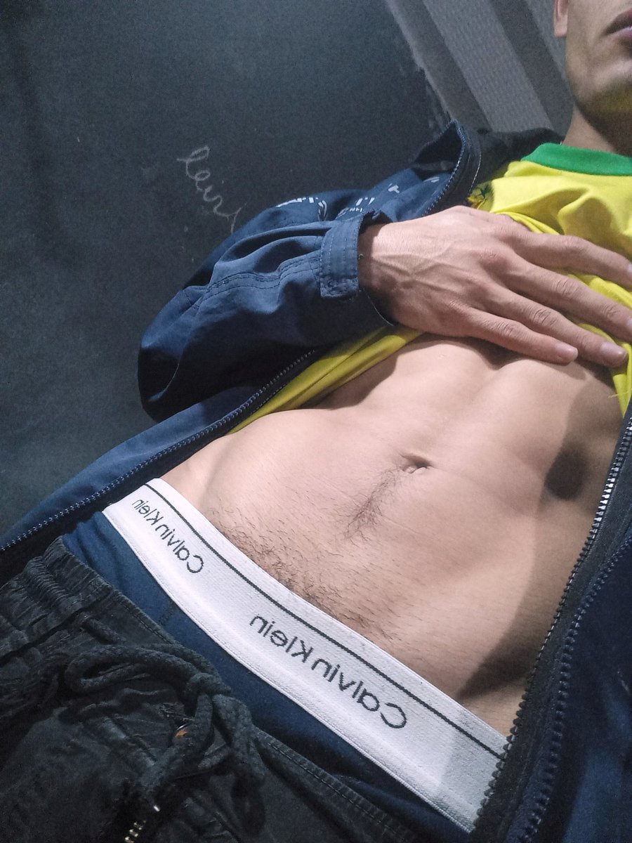 Gusti_BR1's tweet photo. V de vergaaa🤪 https://t.co/3zfmYUCgks