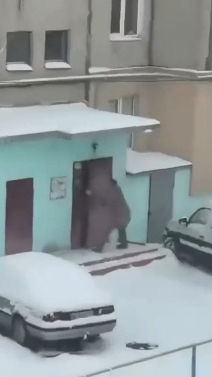 The TCC in Rivne chased the father of a 15-year-old girl who interfered with them, for which he received a stream of pepper spray in the face.