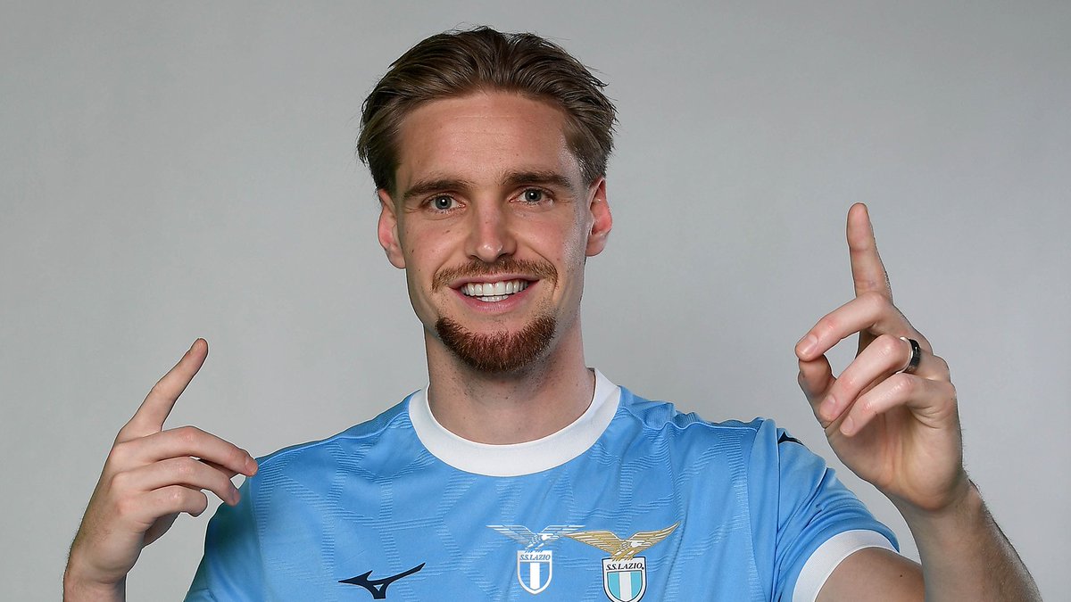 Benvenuto TAYLOR 🇳🇱

Le referenze sono ottime, anche se poi è il campo a dare i giudizi.

Certo, per uno che arriva alla Lazio con questo nome le aspettative sono alte 😉

#Lazio #Taylor