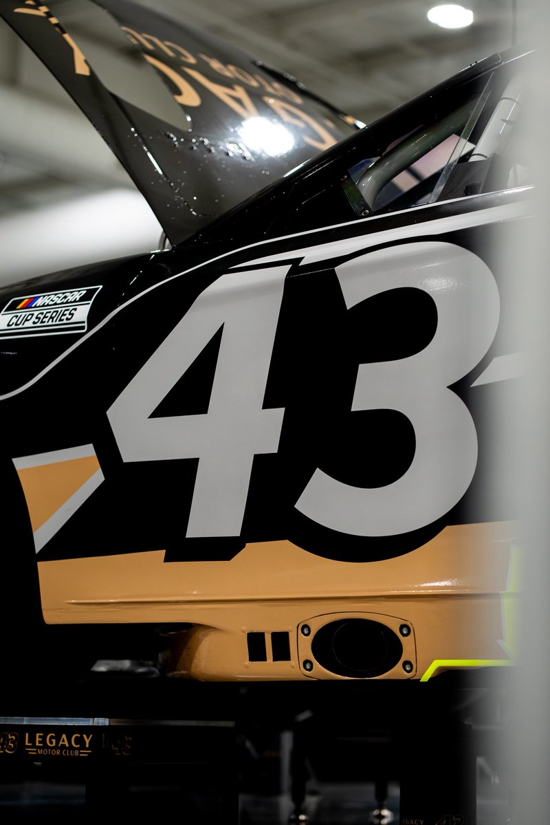 LEGACY MOTOR CLUB tweet media