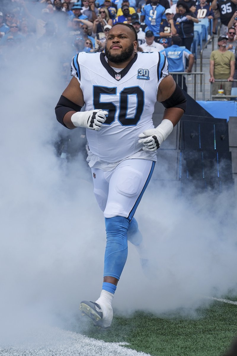 MySportsUpdate's tweet image. The #Panthers have activated Pro Bowl G Robert Hunt off IR, and he’s set to start on Saturday vs. the Rams.

Hunt has been out since Week 2 after tearing his biceps. A massive return, in time for the playoffs.