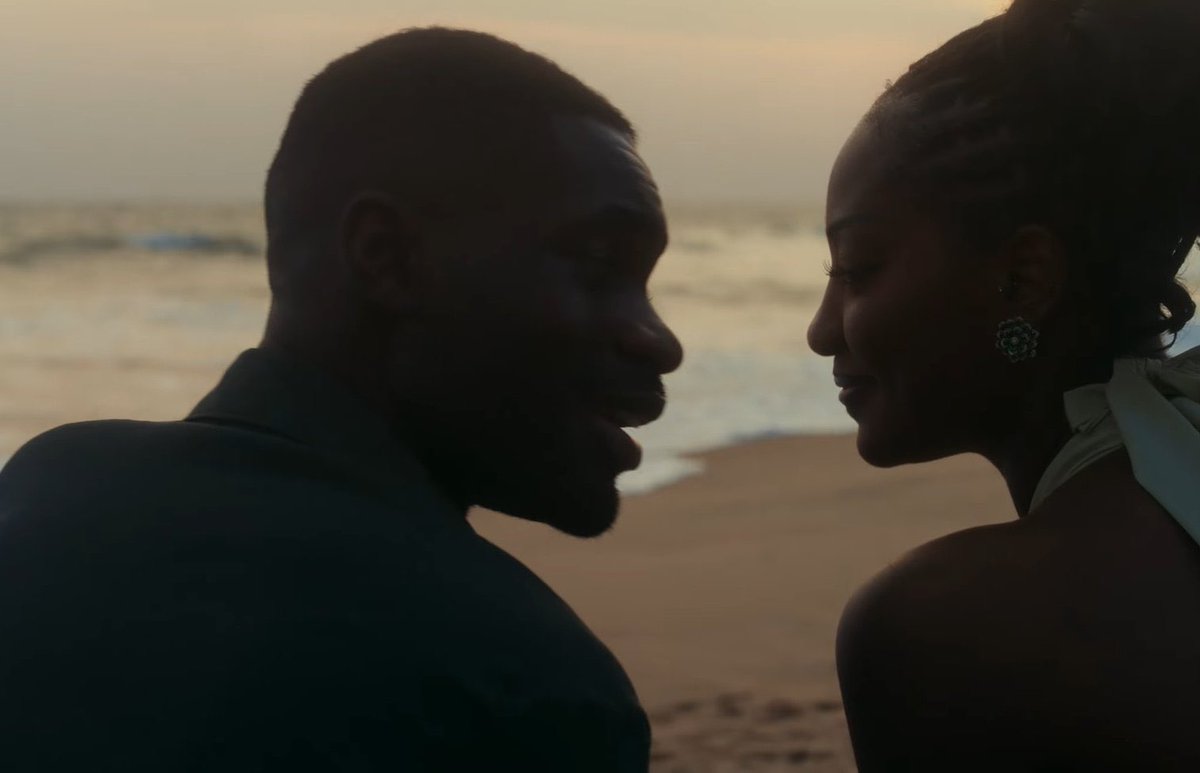 heiskinglee's tweet image. Tems don finally fall in love 😂❤️