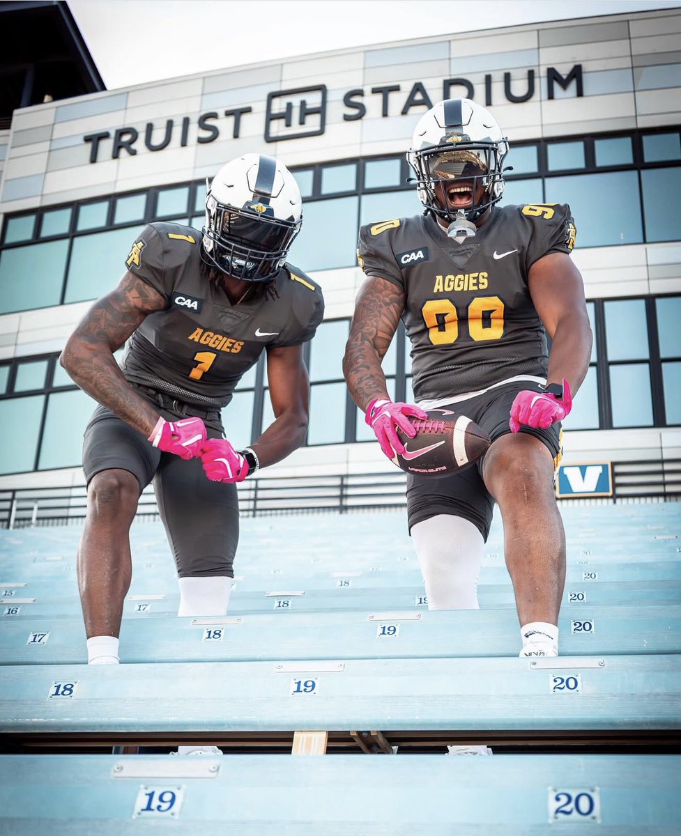 2 D1 OFFERS 6’5 310 OL Cj Sinclair tweet media