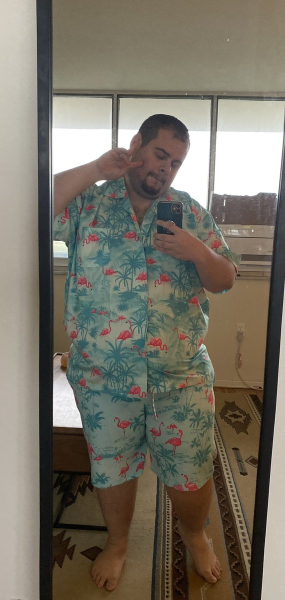 FatRealization's tweet image. My 3XL days are way behind me