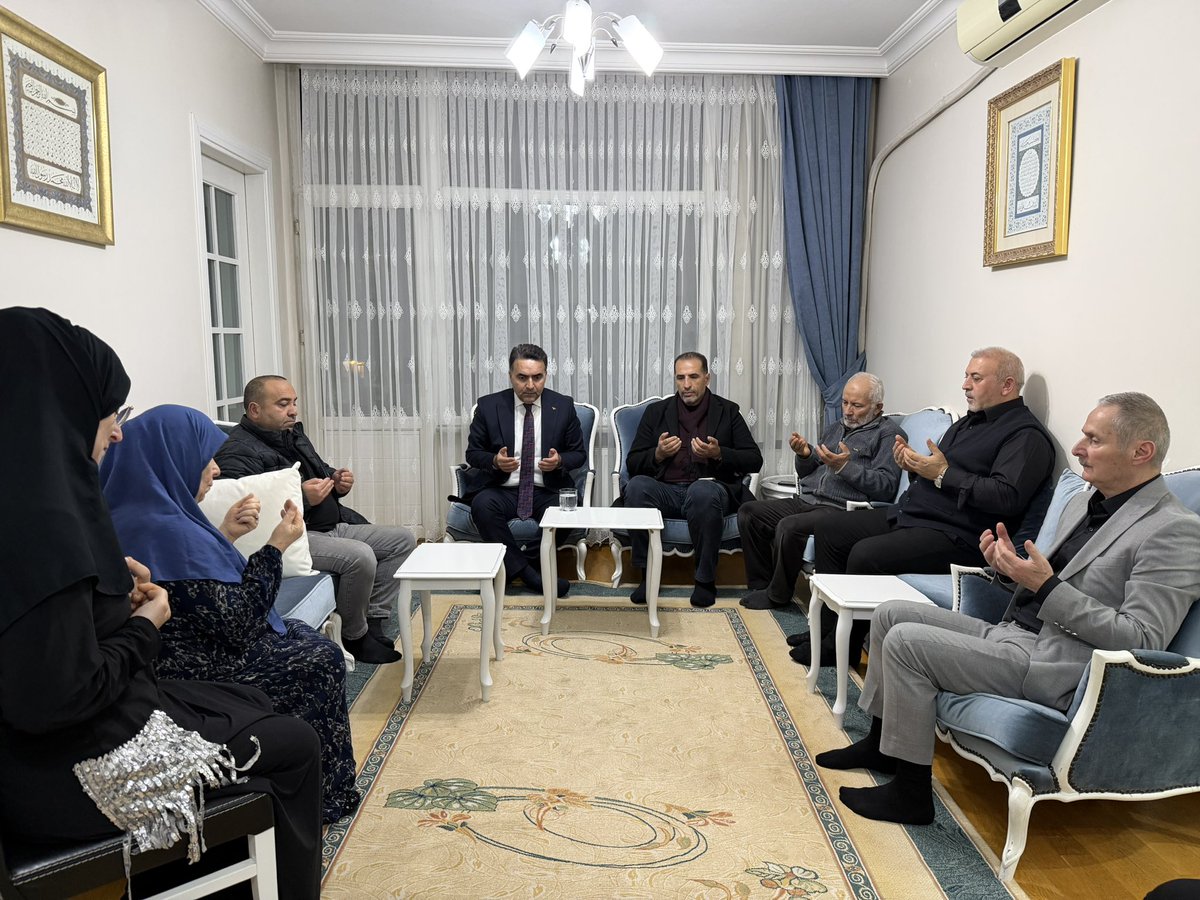 Hibrahimkursun's tweet image. İlçe Başkan Yardımcımız Orhan Dağ Bey’in kayınpederi Mehmet Hocamızın vefatı nedeniyle teşkilatımızla birlikte taziye ziyaretinde bulunduk. 

Allah rahmetiyle muamele eylesin.