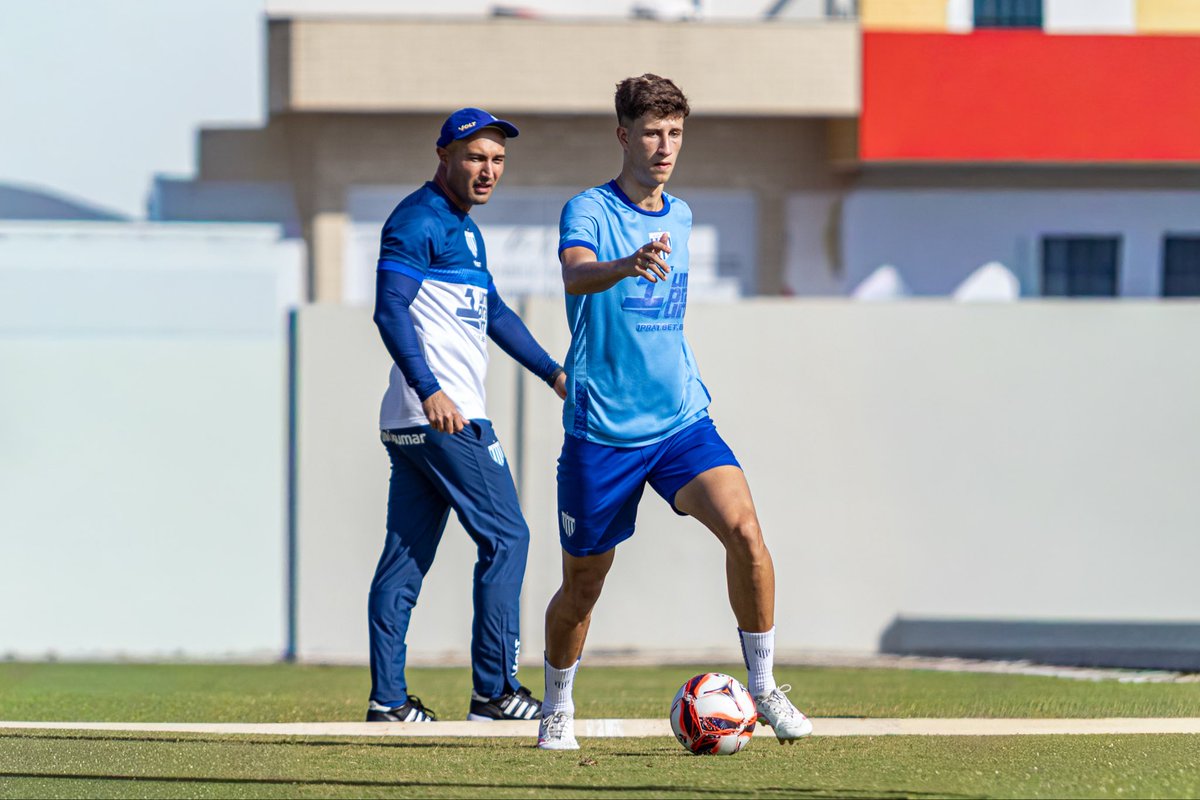 AvaiFC's tweet image. 🦁💪🏻 Imagens do treino desta tarde de sexta-feira, no gramado do CFA.

#TodosPeloAvaí
📷: Leandro Boeira/@AvaiFC