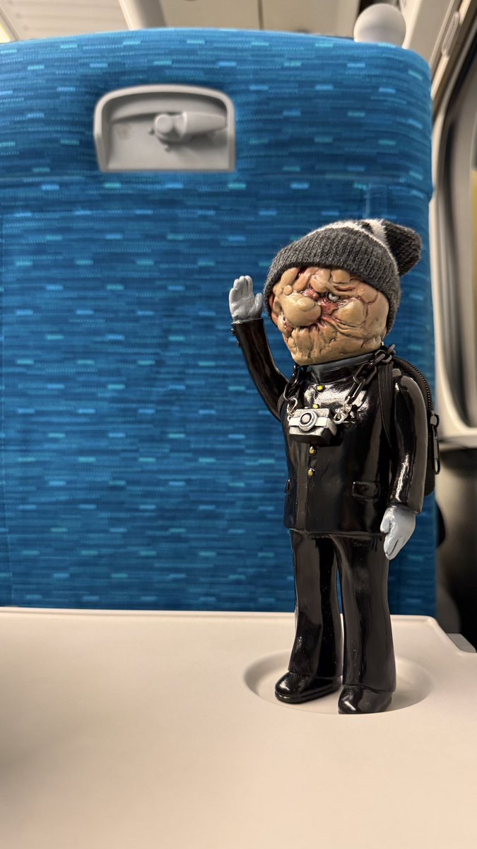 行くぞよ。 #暗黒エンターテイメント #ソフビ #sofvi