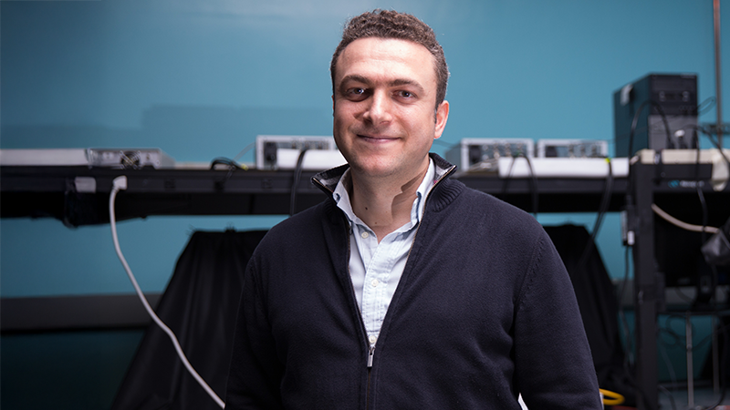 UCLAengineering's tweet image. Congrats to @UCLA professor Aydogan Ozcan of @ECE_UCLA on being recently elected to the European Academy of Sciences and Arts.  samueli.ucla.edu/ucla-engineeri…