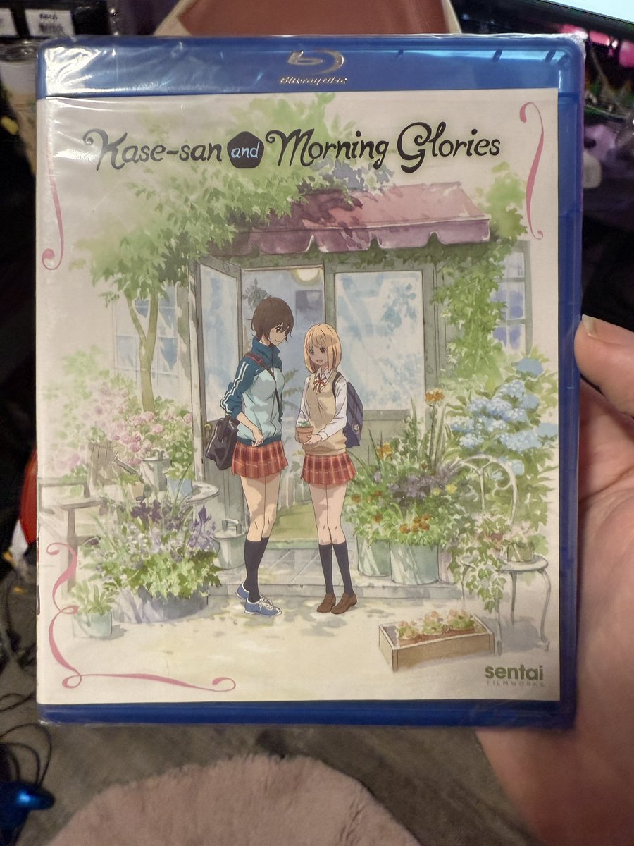 LilliLikesThing's tweet image. i got yuri