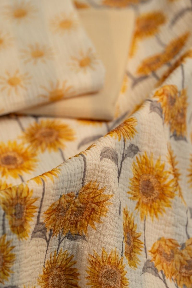 vimvim_baby's tweet photo. 🌻 Close-up of our Sunshine Garden. Every stitch is designed to bring a hint of golden sunshine to your nursery.

#Gllquenbaby #BabyEssentials #BabyBlanket #BestSellers #CozyVibes https://t.co/8tbmp6zqK9