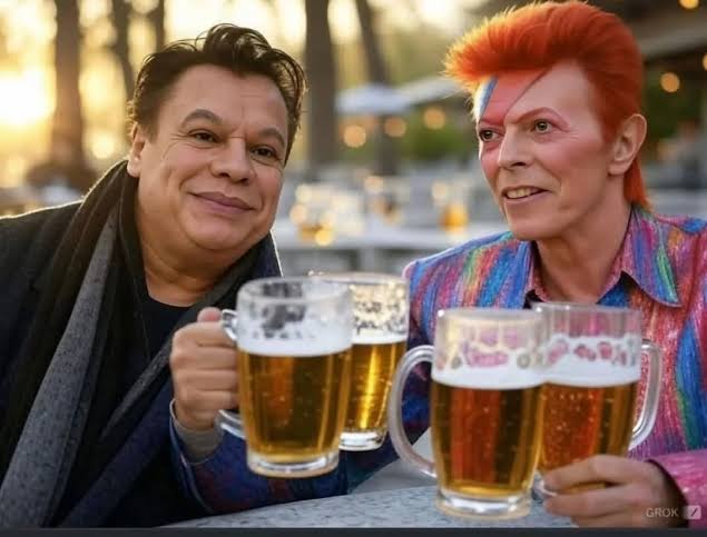 el_panky's tweet image. Dejaré esto por aquí...

Juan Gabriel:
Nacimiento: 7 de enero
Fallecimiento: 2016

Bowie
Nacimiento: 8 de enero
Fallecimiento: 2016

#BowieConKoggi
#KoggiEnConvoy