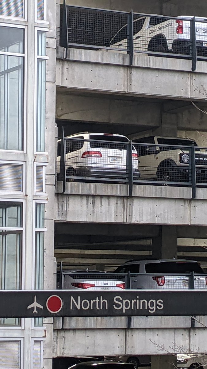 Minivan Appreciator tweet media