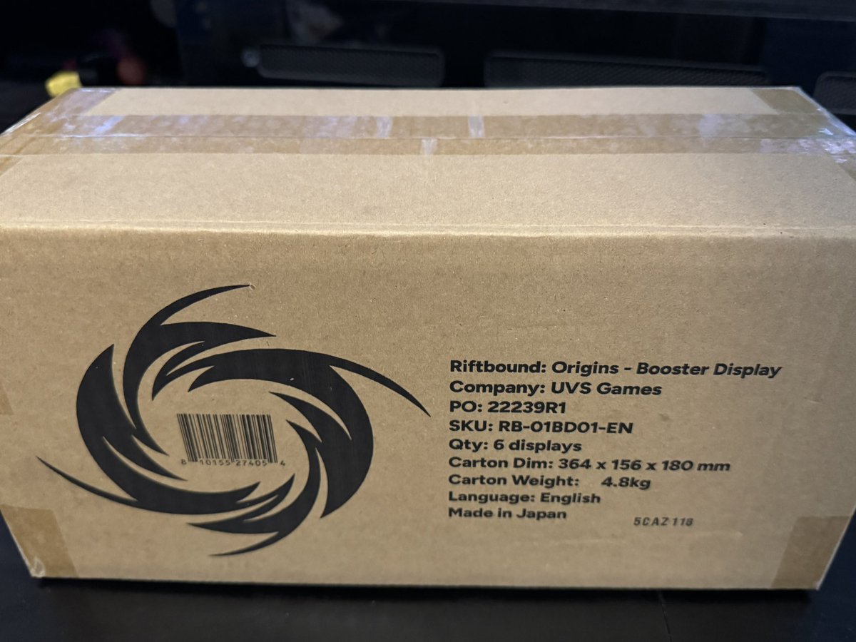 LolShinya's tweet image. ‼️‼️ GIVEAWAY ‼️‼️

Riftbound people, I managed to source an entire case of Origins and will be cracking it today.

Are you having trouble finding product? I will be giving away cards from this case.

❓HOW TO ENTER 
🎉 FOLLOW MY TWITTER
💕 LIKE AND RETWEET THIS POST
💬 COMMENT