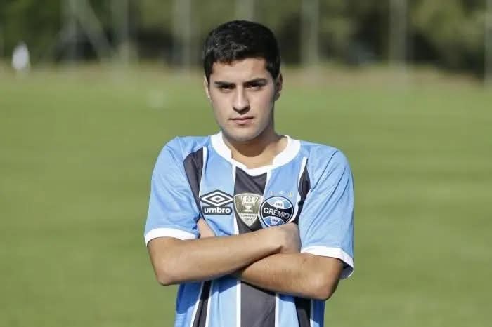 Martín Chaves llegaría a Técnico Universitario.

👉 El atacante uruguayo inició su carrera en Juventud de Las Piedras y pasó por clubes como Peñarol (juveniles), Gokulam Kerala FC en India y Rodos FC en Grecia.