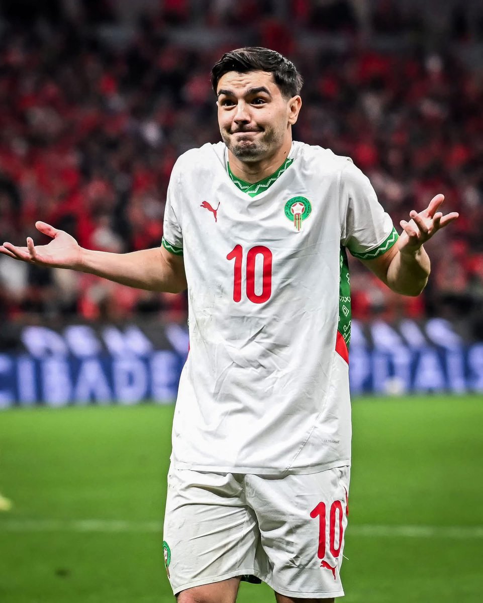 FRMFXtra's tweet image. 𝐇𝐈𝐒𝐓𝐎𝐑𝐈𝐐𝐔𝐄 🤯

Brahim Díaz 🇲🇦 est le 𝗣𝗥𝗘𝗠𝗜𝗘𝗥 𝗝𝗢𝗨𝗘𝗨𝗥 de l’histoire à marquer lors de cinq matchs consécutifs à la CAN depuis 1968.

😱😱😱😱