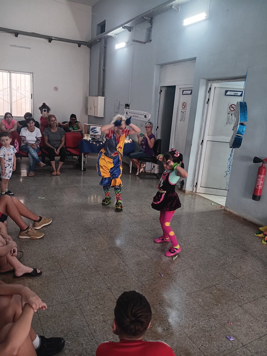 📡🎂 Artemisa cumple 15 años y #EtecsaGüira lo celebra con los niños del círculo de interés 👧👦💻  
🌟 Unidos por la educación y las telecomunicaciones, sembramos futuro 📲🌱  
Artemisa15 #Etecsa #NiñosyTIC