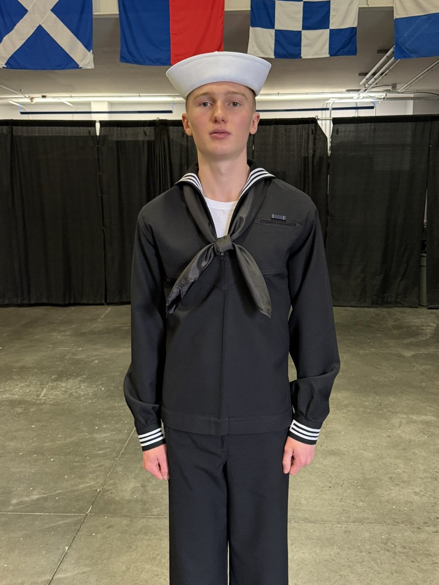 AutoSelect123's tweet image. Our grandson Willam just graduated from Navy boot camp yesterday we witnessed a great Naval ceremony via utube it was amazing we are so proud of William what a great future ahead with blessings to him his family and our United States Navy