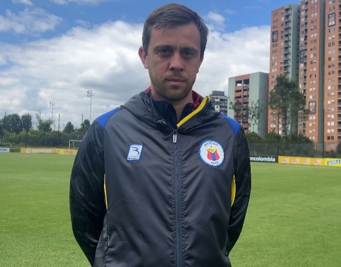 Rafael Sastre <a href="/rsastres/">Rafael Sastre</a> es el nuevo director deportivo del Deportivo Pasto. Aquí la entrevista exclusiva lograda por la periodista de Fiebre de Fútbol, Sofía Gómez. 

facebook.com/share/v/17oQ8Z…
