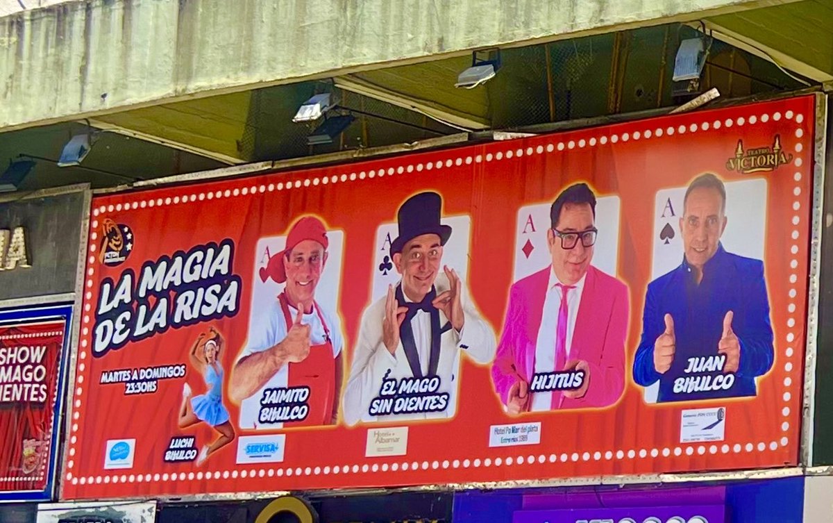 Llegando al Teatro !!!! Hoy Viernes Función 23:30hs. Los esperamos Rivadavia 2380 #MarDelPlata #Temporada2026 #PetonProducciones #LaMagiaDeLaRisa