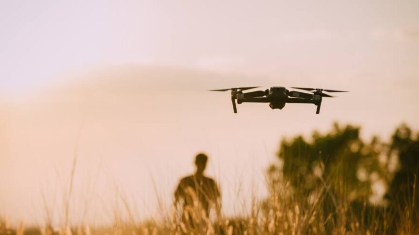 croplifemag's tweet image. 2026 could be the year of drones in ag 🚁🌱

50% of ag retailers plan to increase drone spending for scouting &amp;amp; applications, while the rest maintain current levels — none plan to cut back.

Full story → ow.ly/FrSJ50XT9UL

#AgTech #Drones #PrecisionAg