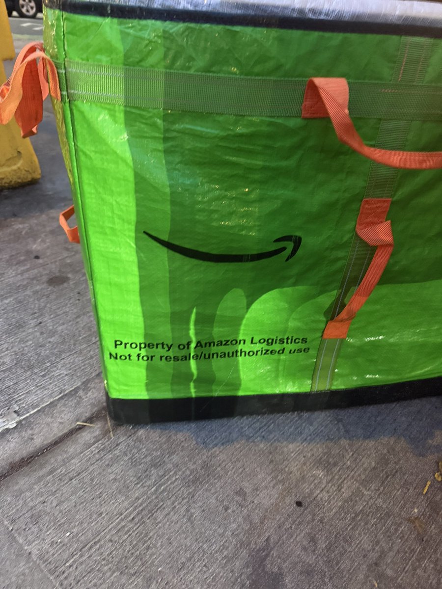 Can you explain why your <a href="/amazon/">Amazon</a> team leaves empty bags everywhere once they’re gone for the day? Or is this a new form of guerrilla trash marketing? 🙂