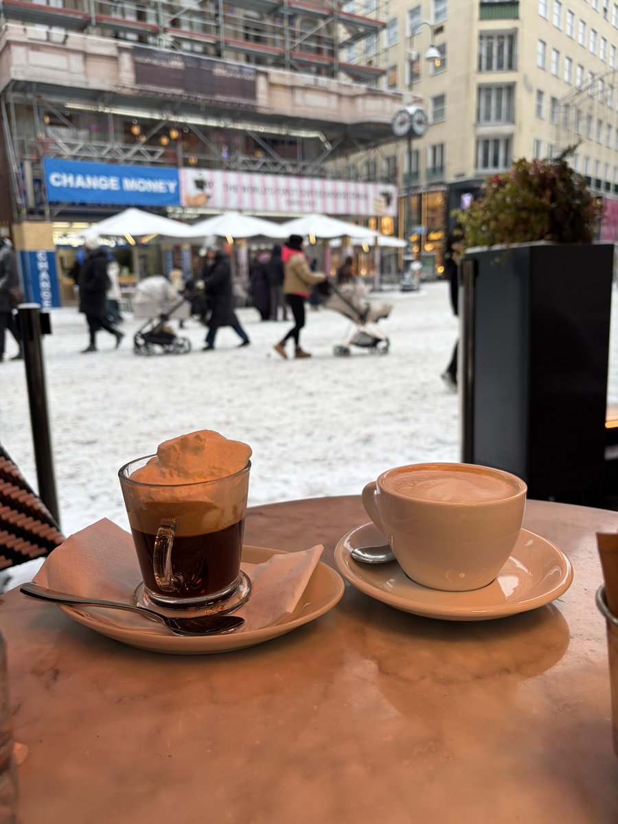 brandbuilder's tweet image. Coffee outdoor on a snowy day…things AI won’t takeover