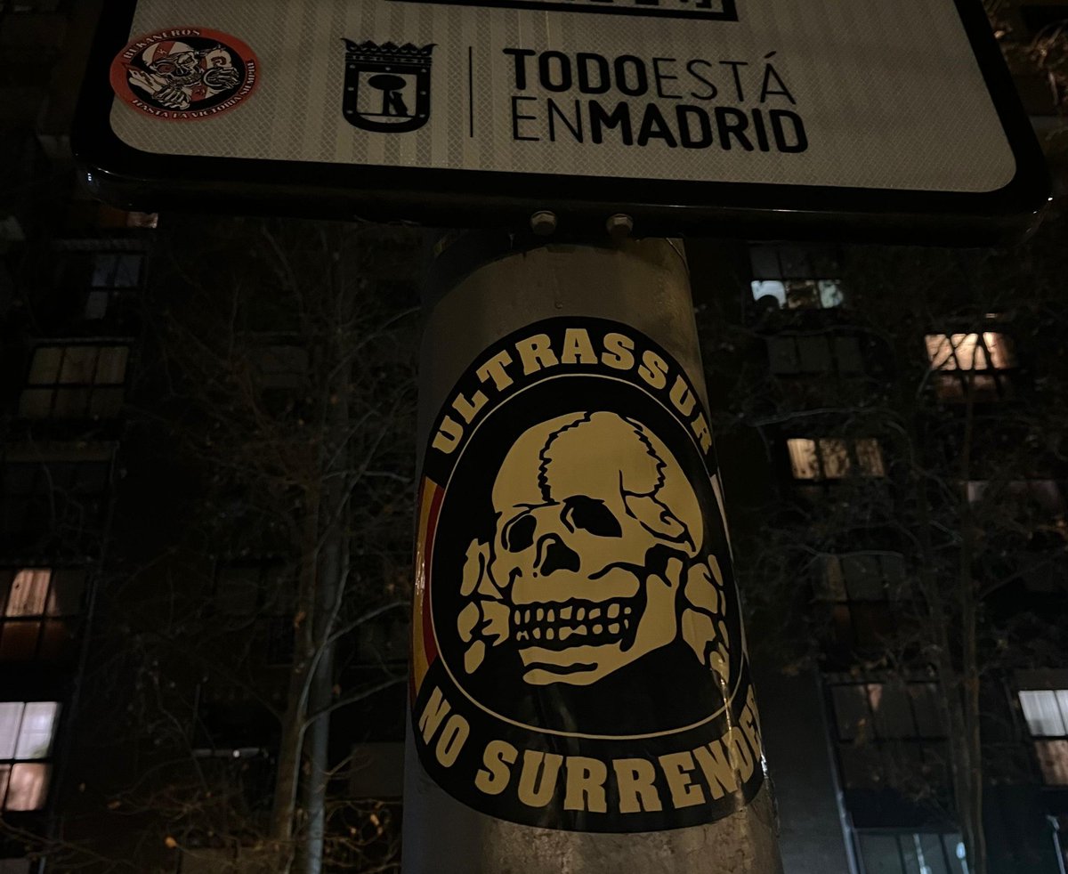 espejon68's tweet image. ULTRAS SUR POR MIL AÑOS MAS.
                 SIEMPRE ULTRAS ✋️
           SIEMPRE MADRIDISTAS