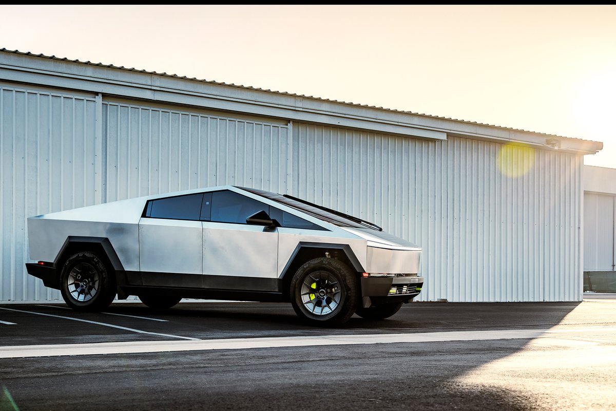 UnpluggedTesla's tweet image. Did you know we offer a wheel trade in program for Tesla owners?

Trade in your OEM Tesla wheels and receive up to a $1,000 rebate toward your next UP wheel upgrade.

Eligible wheels must be in undamaged condition with no bends, scratches, curb rash, or modifications and must…