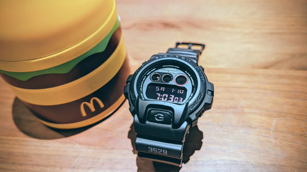 【数回着用】G-SHOCK XLARGE ダークグレー 腕時計25周年記念モデル XLARGE OFFICIAL SITE（エクストララージ オフィシャルサイト）