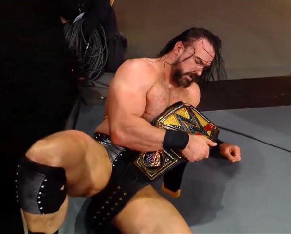 JaxonEdwardson's tweet photo. canβt believe cm punk and drew McIntyre who had a legendary rivalry are now both world champions at the same time #punkintyre https://t.co/NHoz1DTG8W