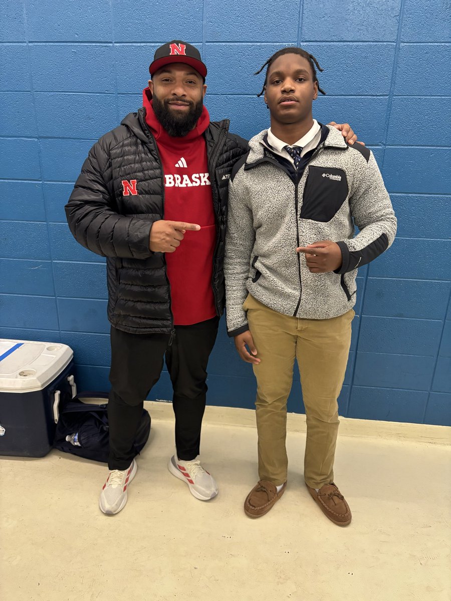 zykeescott0's tweet image. Thanks for stopping by @CoachEJbarthel can’t wait to be back at Lincoln soon !! @LaSalleFball @BrettGordonLSHS @BrianDohn247 @adamgorney